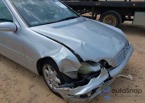 2004 Mercedes-Benz C 240 4Matic from USA, damaged, VIN WDBRF81J94F463865